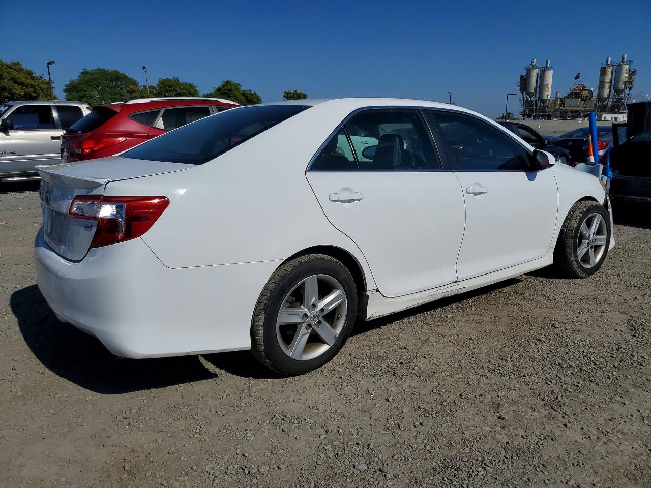 2013 TOYOTA CAMRY SE photo 7