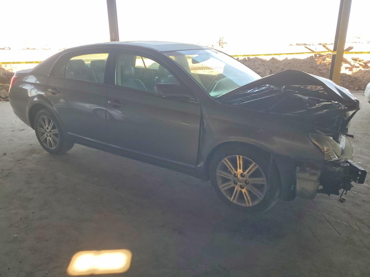 2005 TOYOTA AVALON LIMITED photo 10