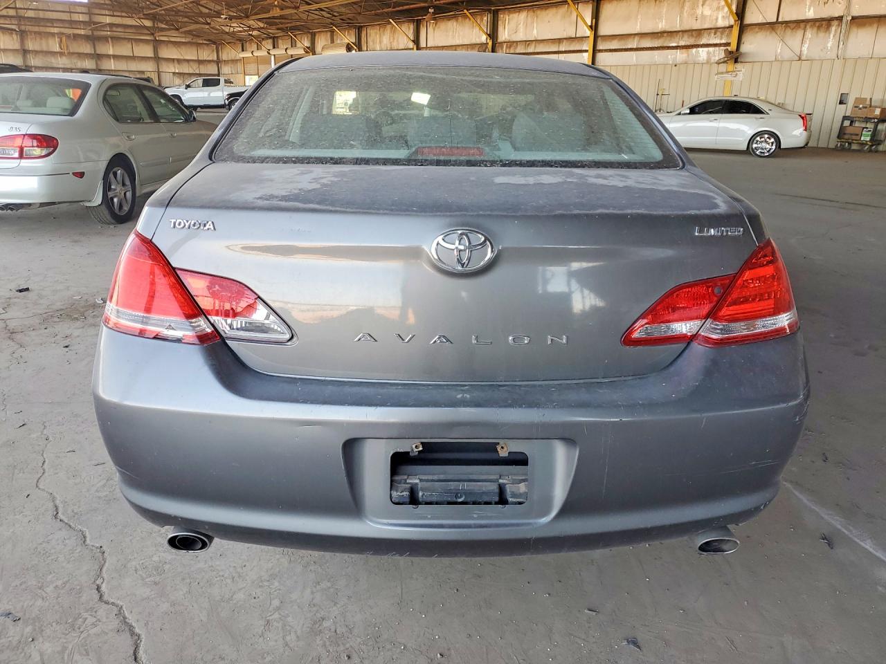 2005 TOYOTA AVALON LIMITED photo 16