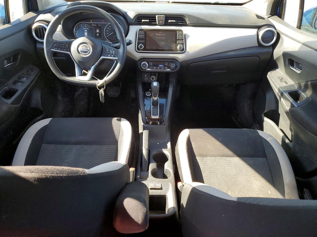 2021 NISSAN VERSA SV photo 22