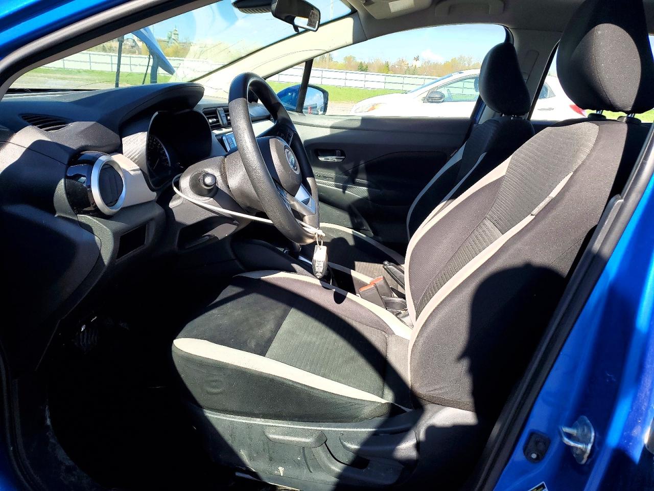 2021 NISSAN VERSA SV photo 19