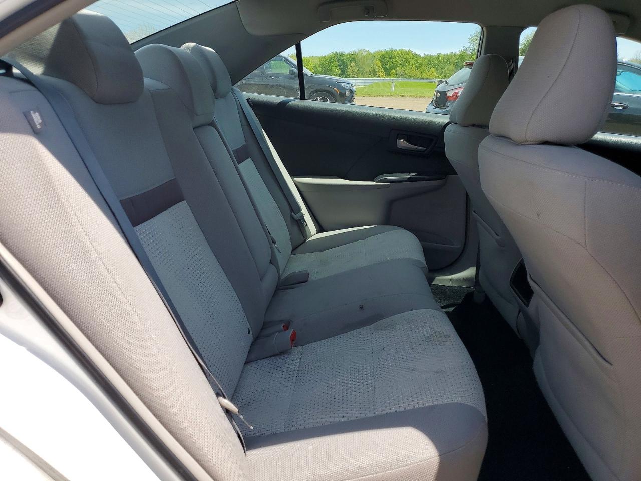 2014 TOYOTA CAMRY LE photo 19