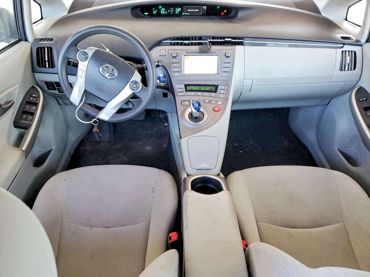 2013 TOYOTA PRIUS TWO photo 22