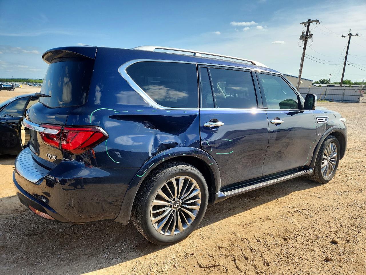 2018 INFINITI QX80 BASE photo 5