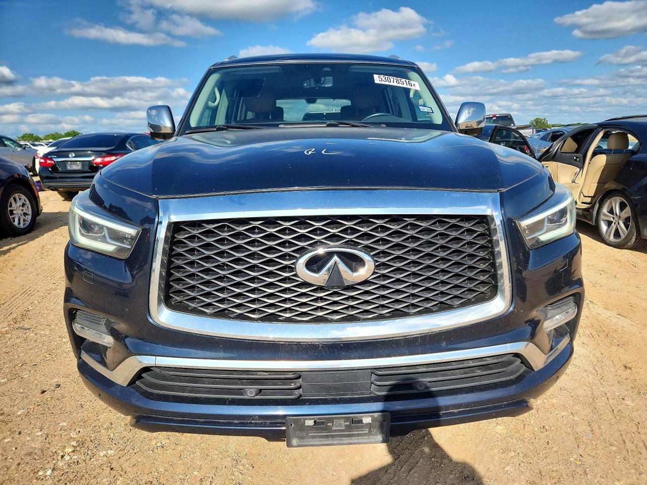 2018 INFINITI QX80 BASE photo 9