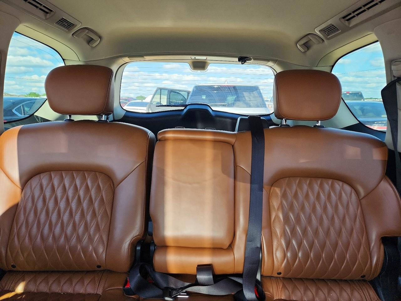 2018 INFINITI QX80 BASE photo 19