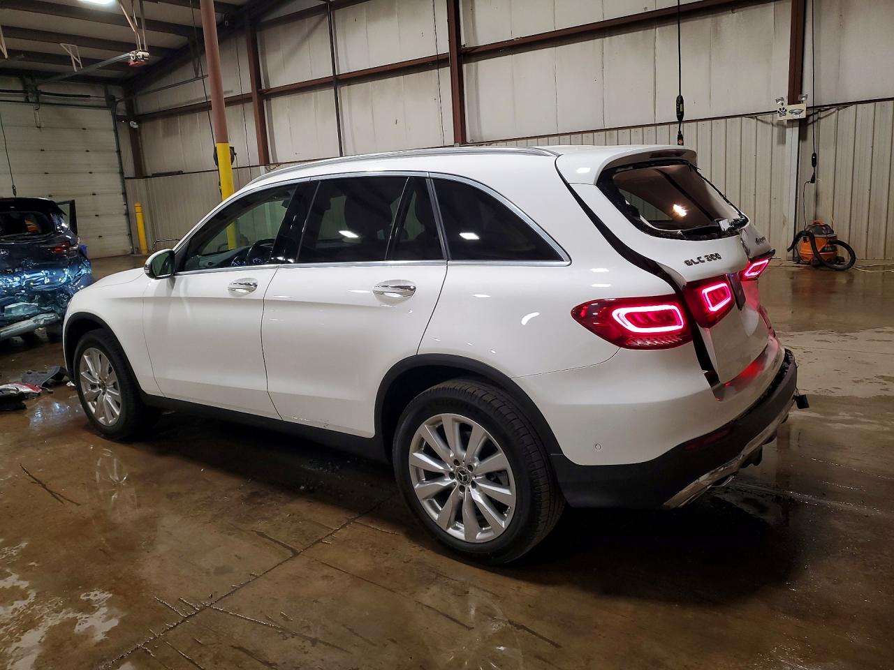 2021 MERCEDES-BENZ GLC 300 4MATIC photo 4