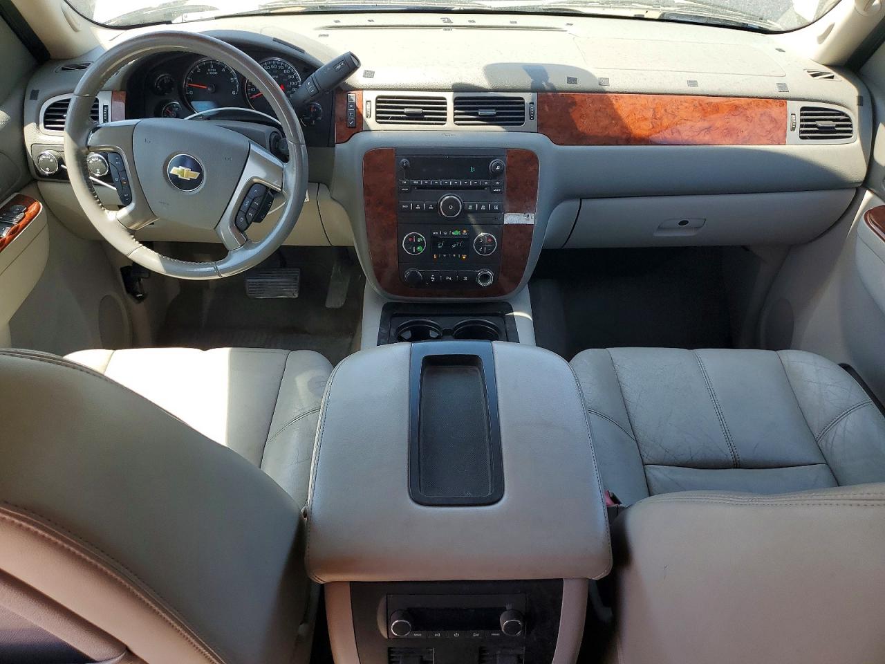 2011 CHEVROLET AVALANCHE LT photo 22