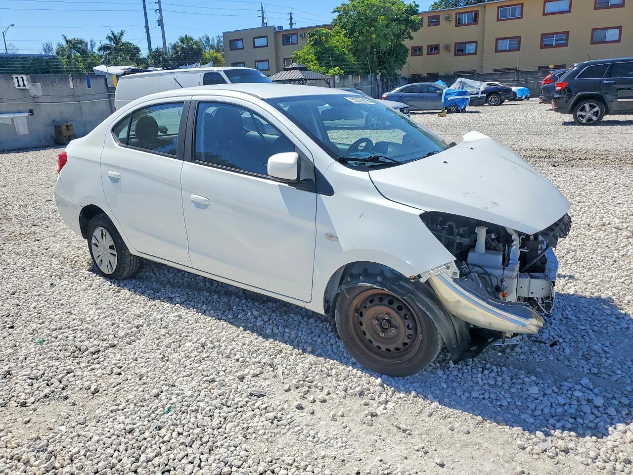 2017 MITSUBISHI MIRAGE G4 ES photo 7