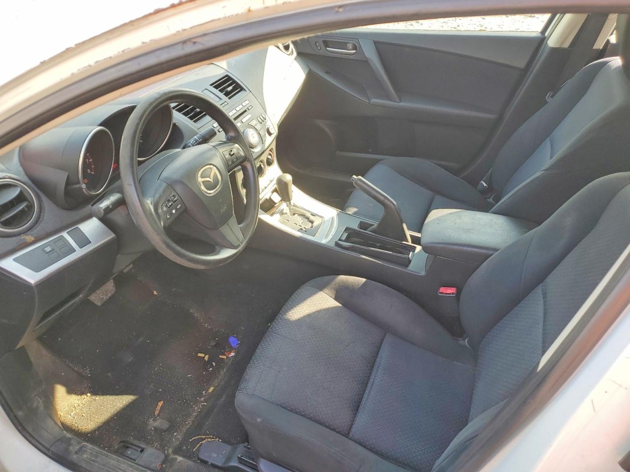 2010 MAZDA 3 I photo 22