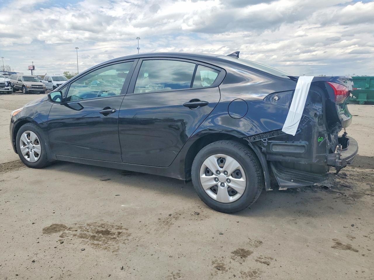 2018 KIA FORTE LX photo 2