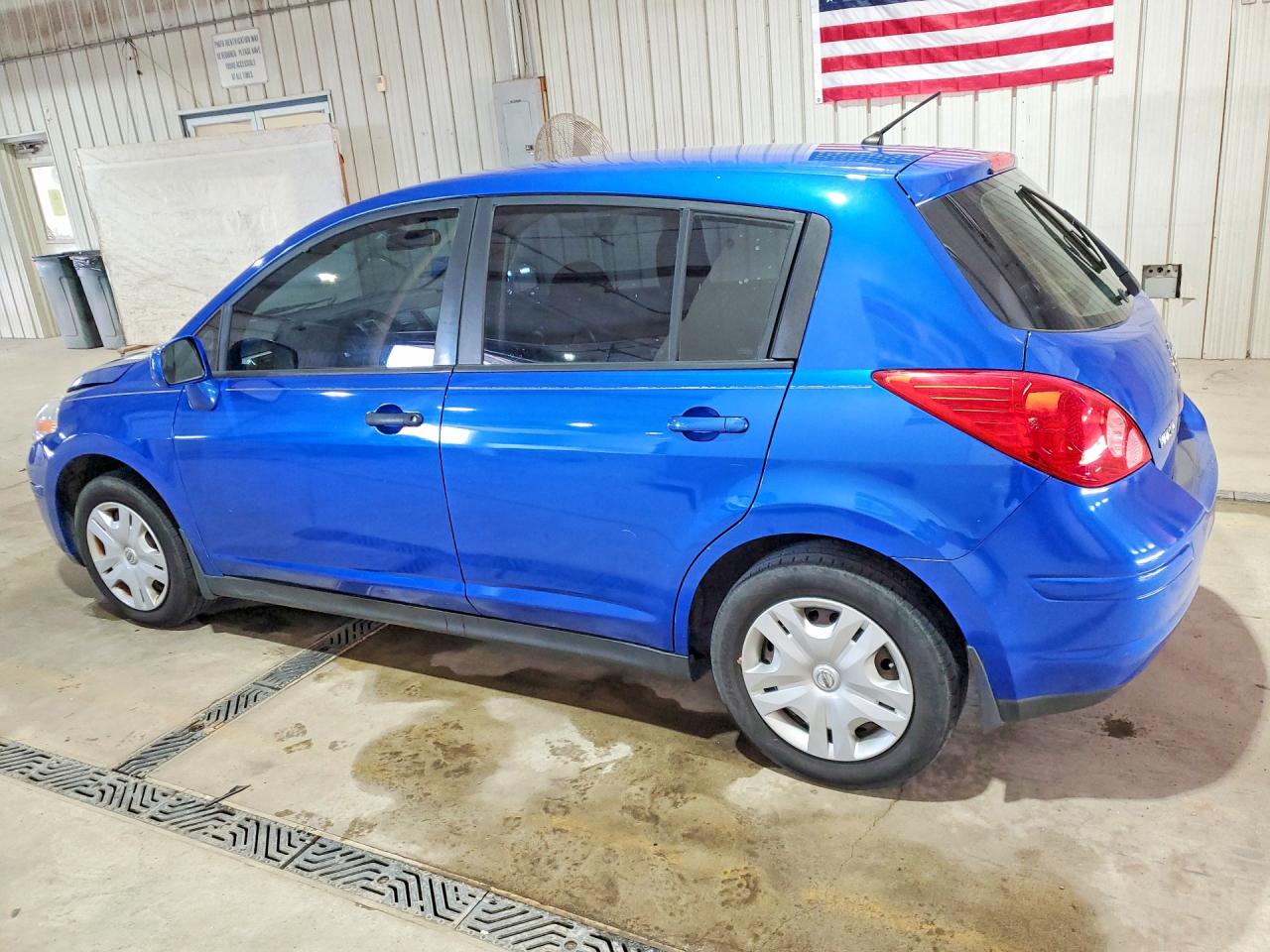 2011 NISSAN VERSA 1.8 S photo 4