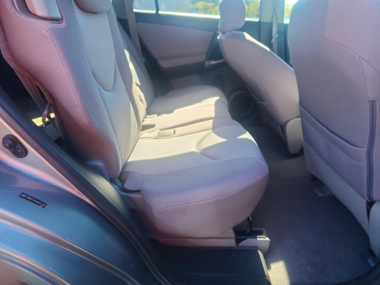 2006 TOYOTA RAV4 BASE photo 10