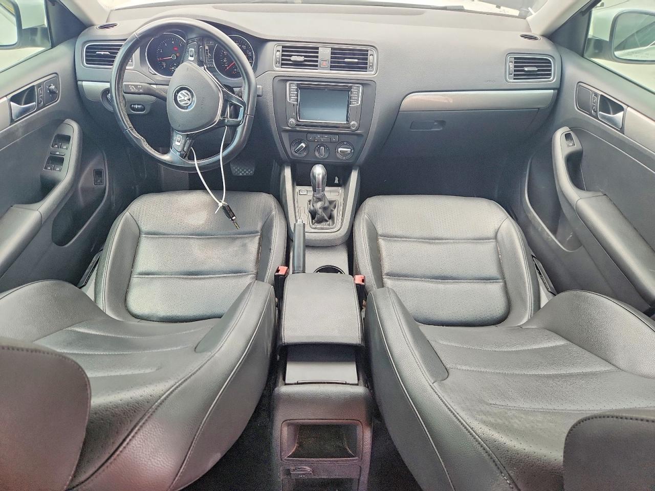 2017 VOLKSWAGEN JETTA SE photo 22