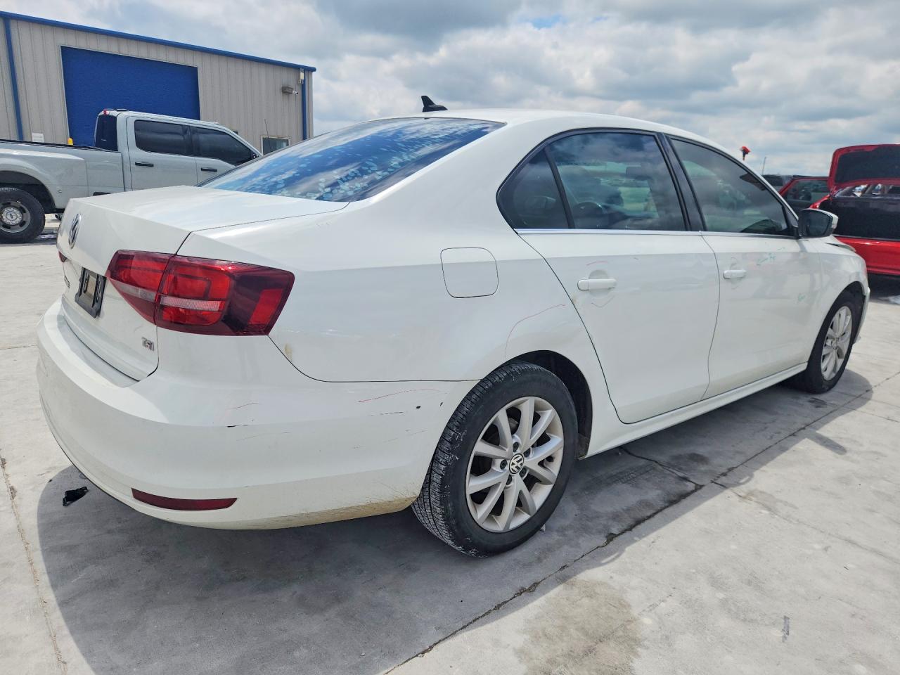 2017 VOLKSWAGEN JETTA SE photo 7