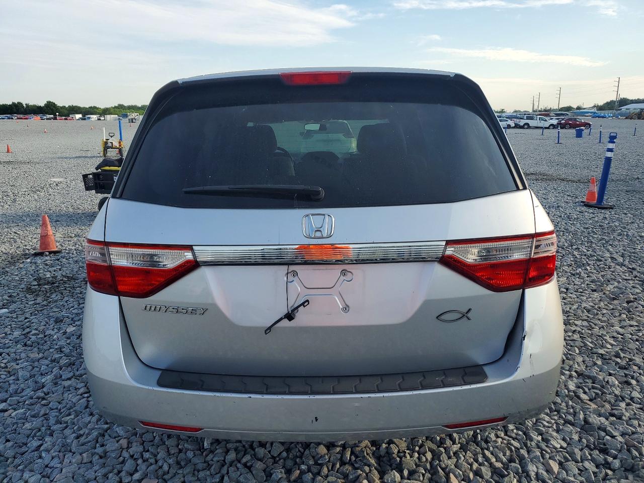 2012 HONDA ODYSSEY LX photo 11