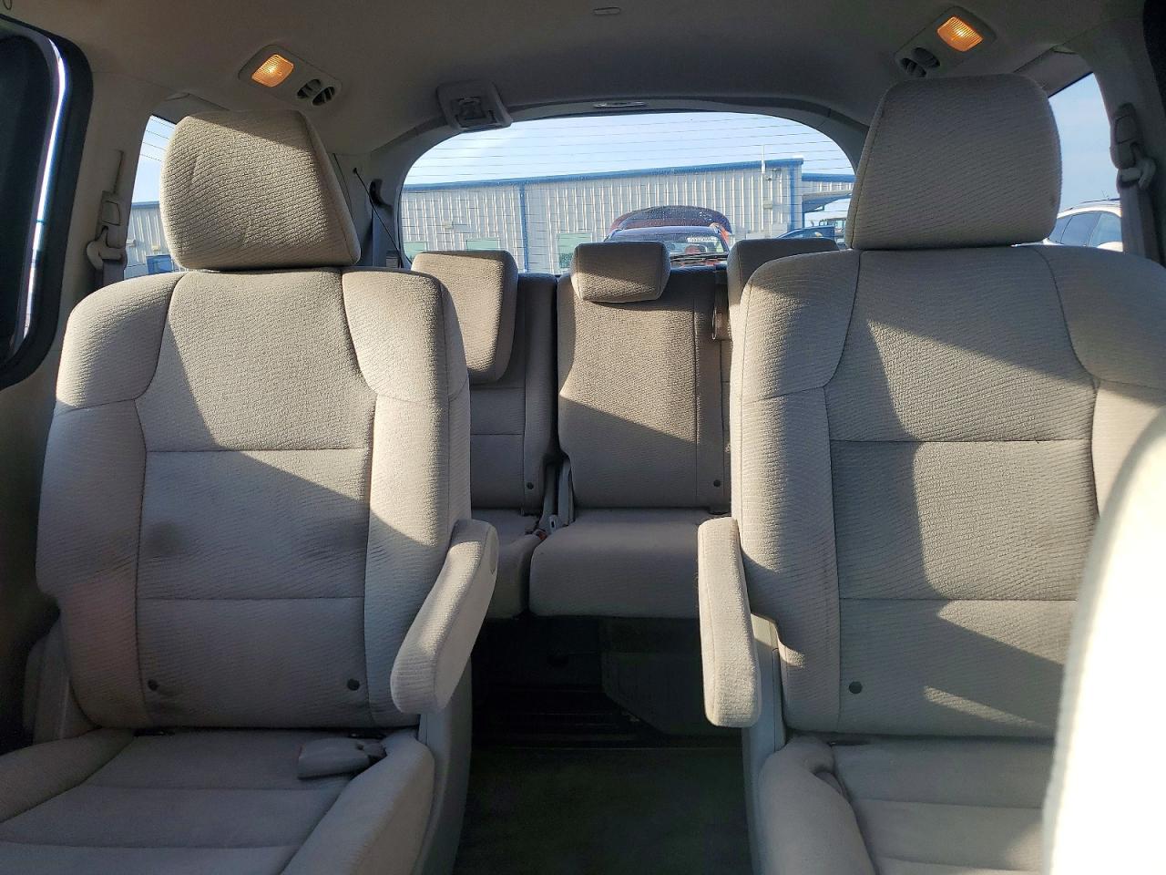 2012 HONDA ODYSSEY LX photo 19