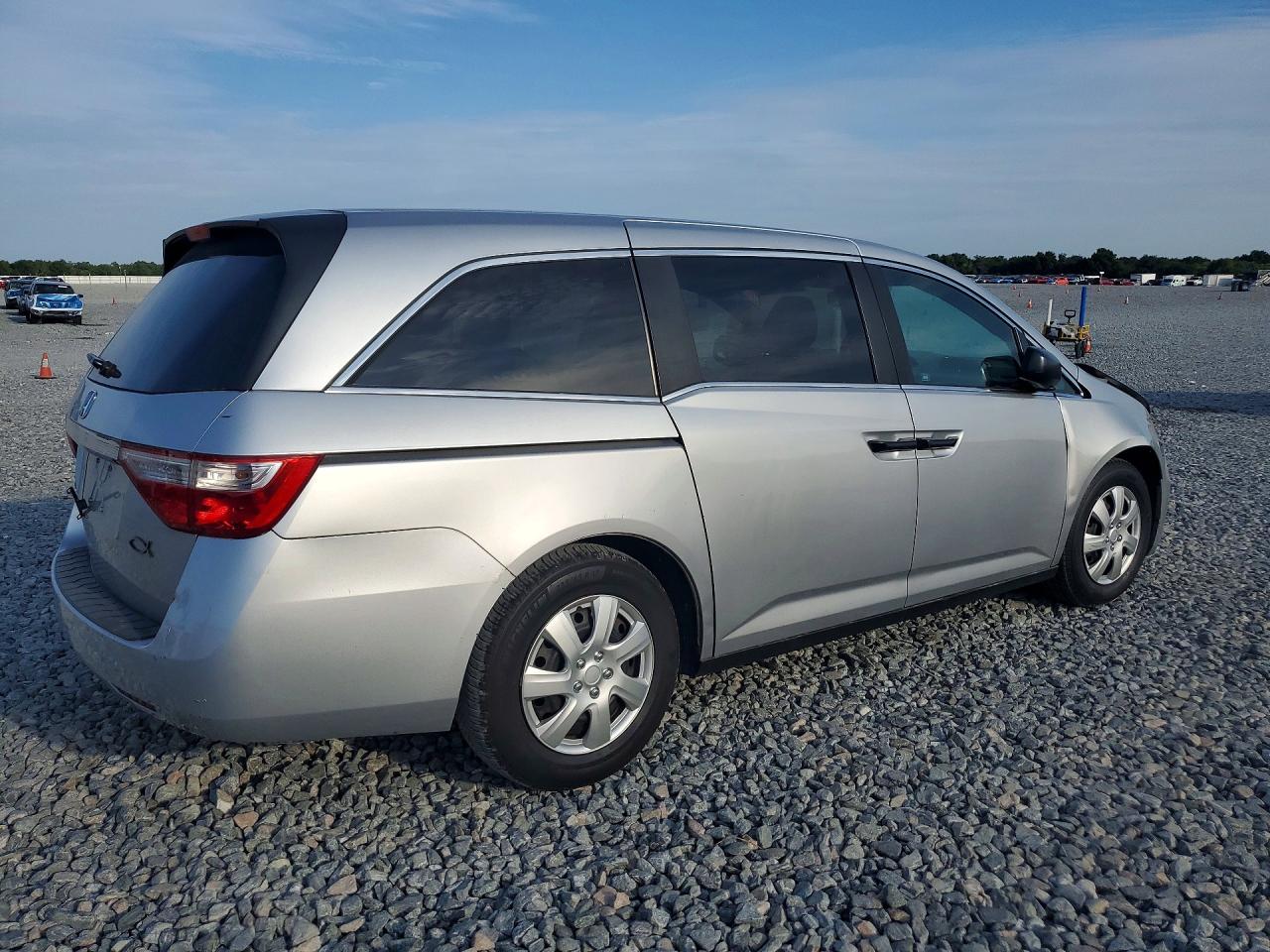2012 HONDA ODYSSEY LX photo 5