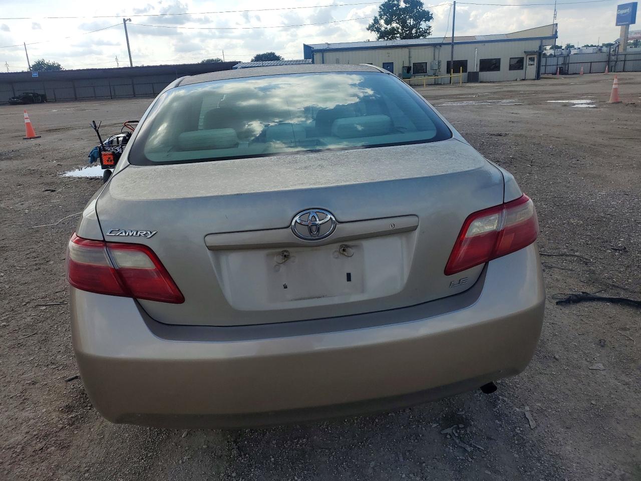 2007 TOYOTA CAMRY LE photo 16