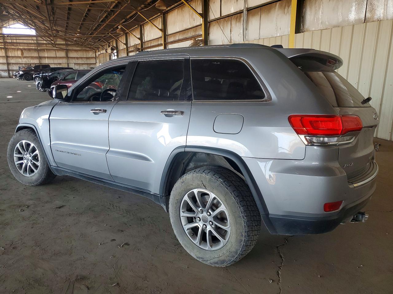 2015 JEEP GRAND CHEROKEE LIMITED photo 3