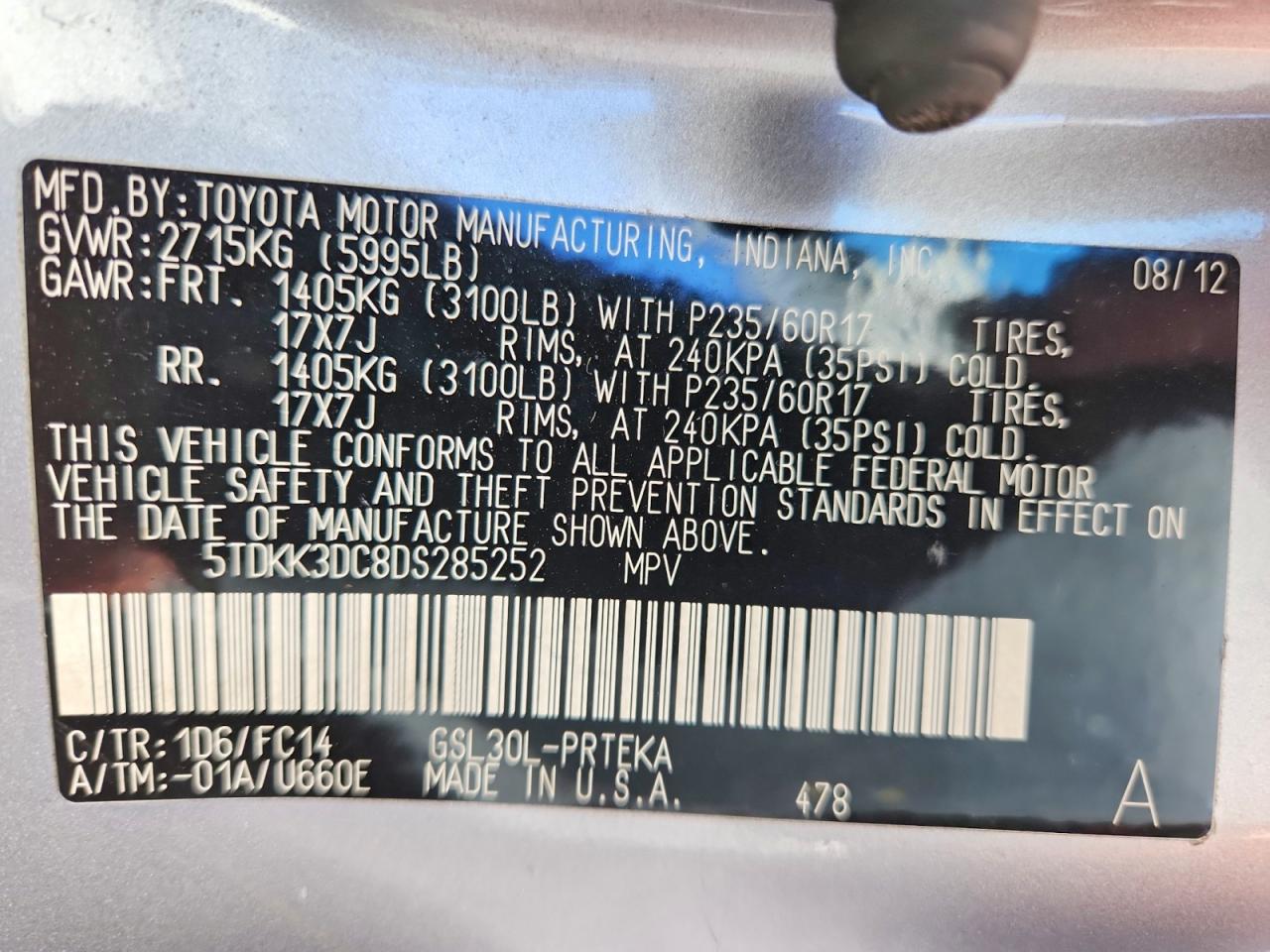 2013 TOYOTA SIENNA LE photo 27
