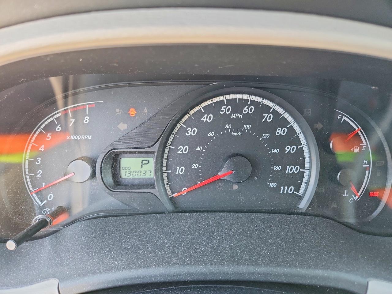2013 TOYOTA SIENNA LE photo 17
