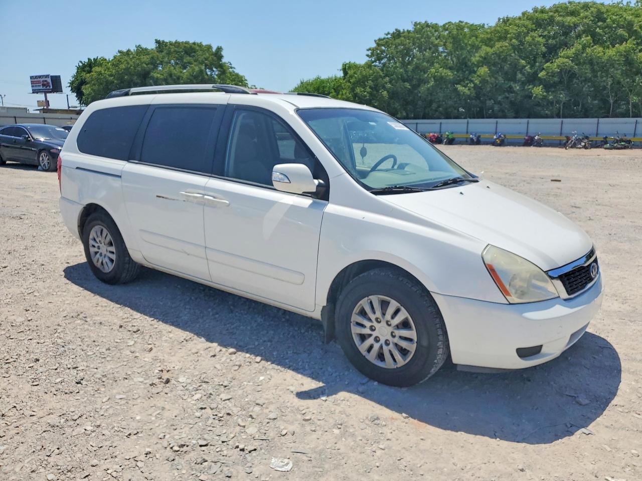2011 KIA SEDONA LX photo 10