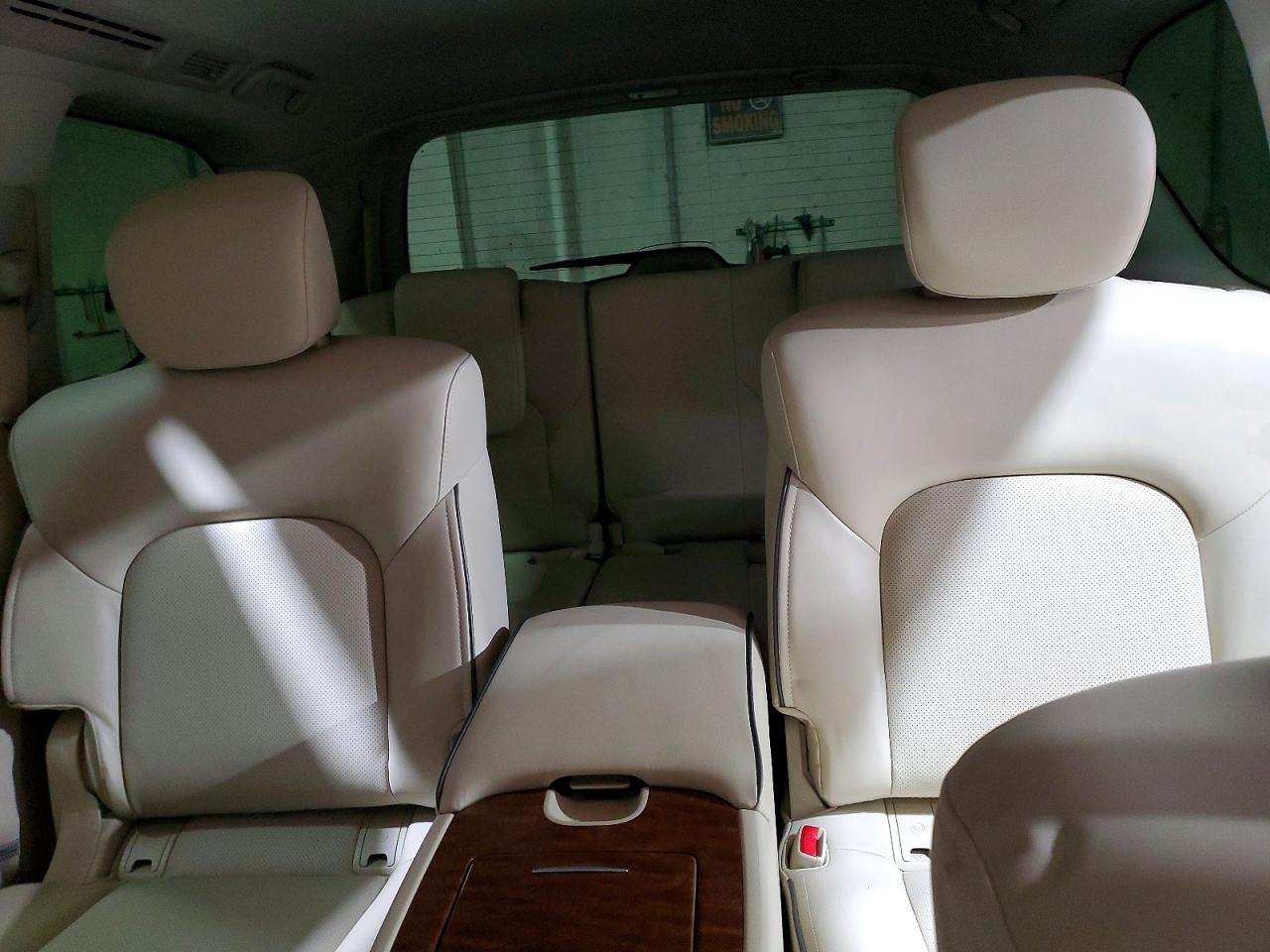 2019 INFINITI QX80 LUXE photo 19