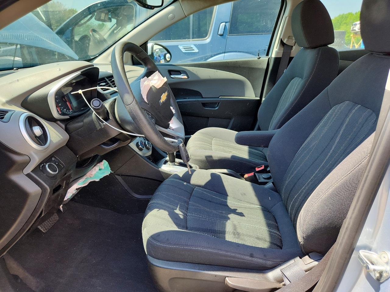 2017 CHEVROLET SONIC LT photo 7