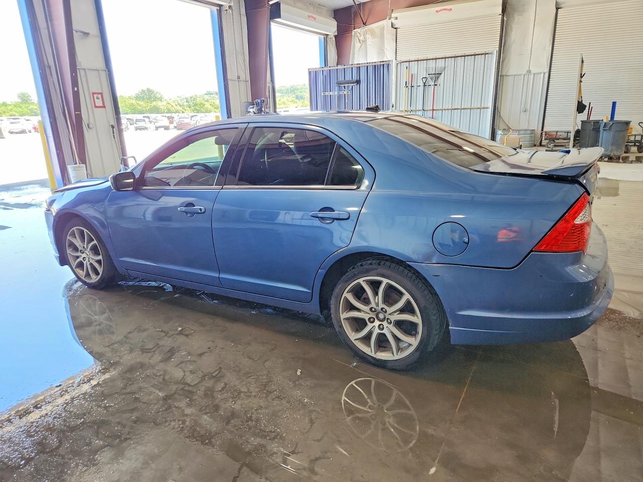 2010 FORD FUSION SE photo 4