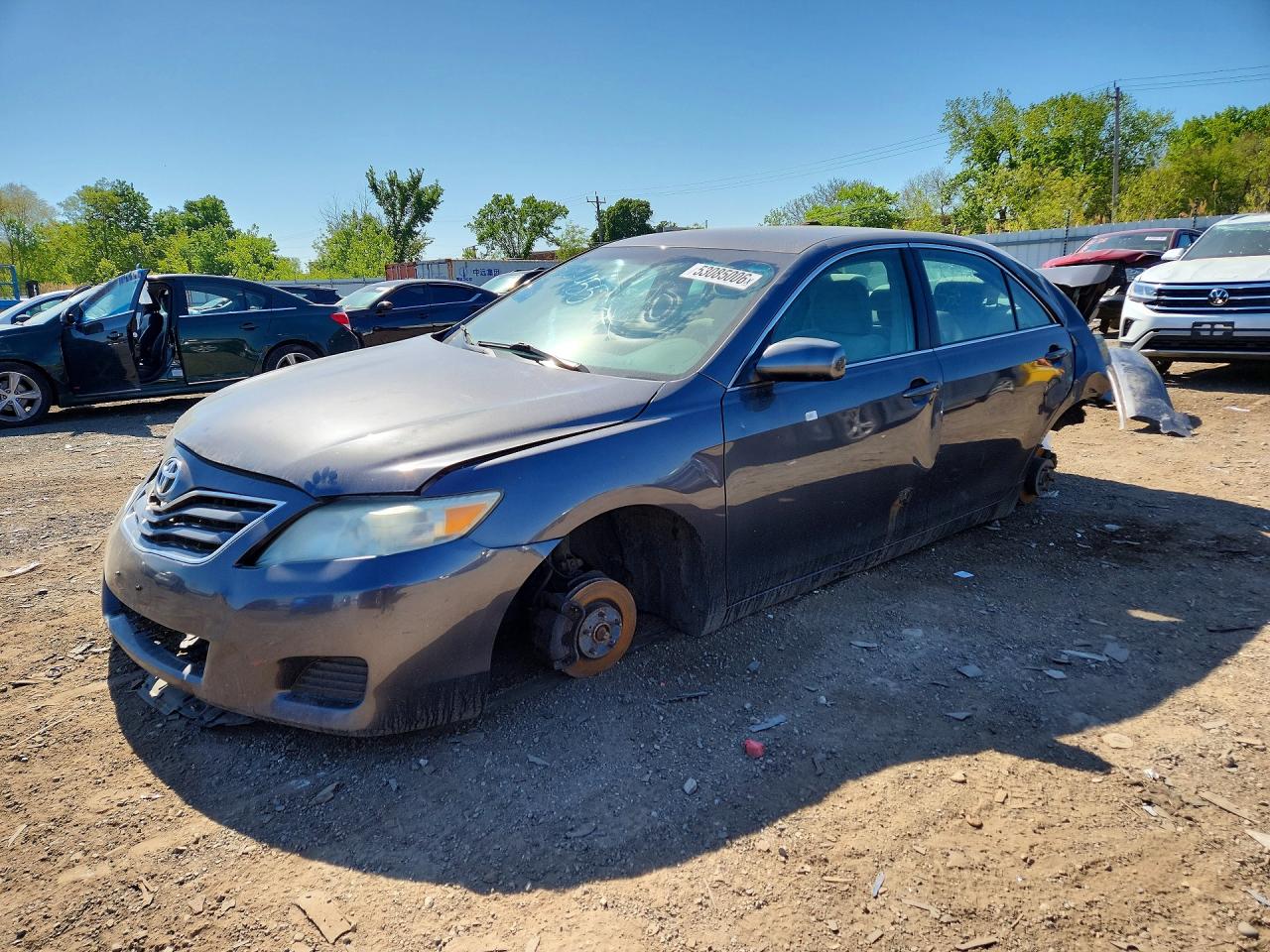 2011 TOYOTA CAMRY