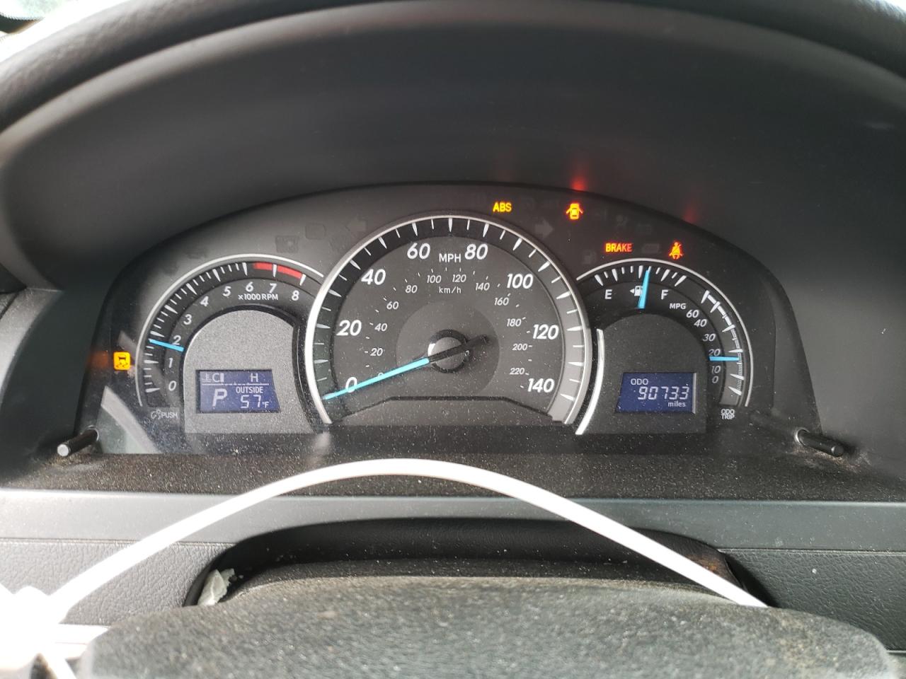 2013 TOYOTA CAMRY L photo 17