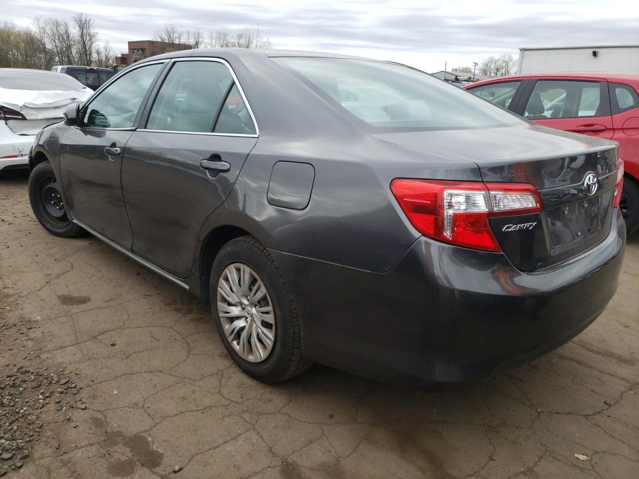 2013 TOYOTA CAMRY L photo 3