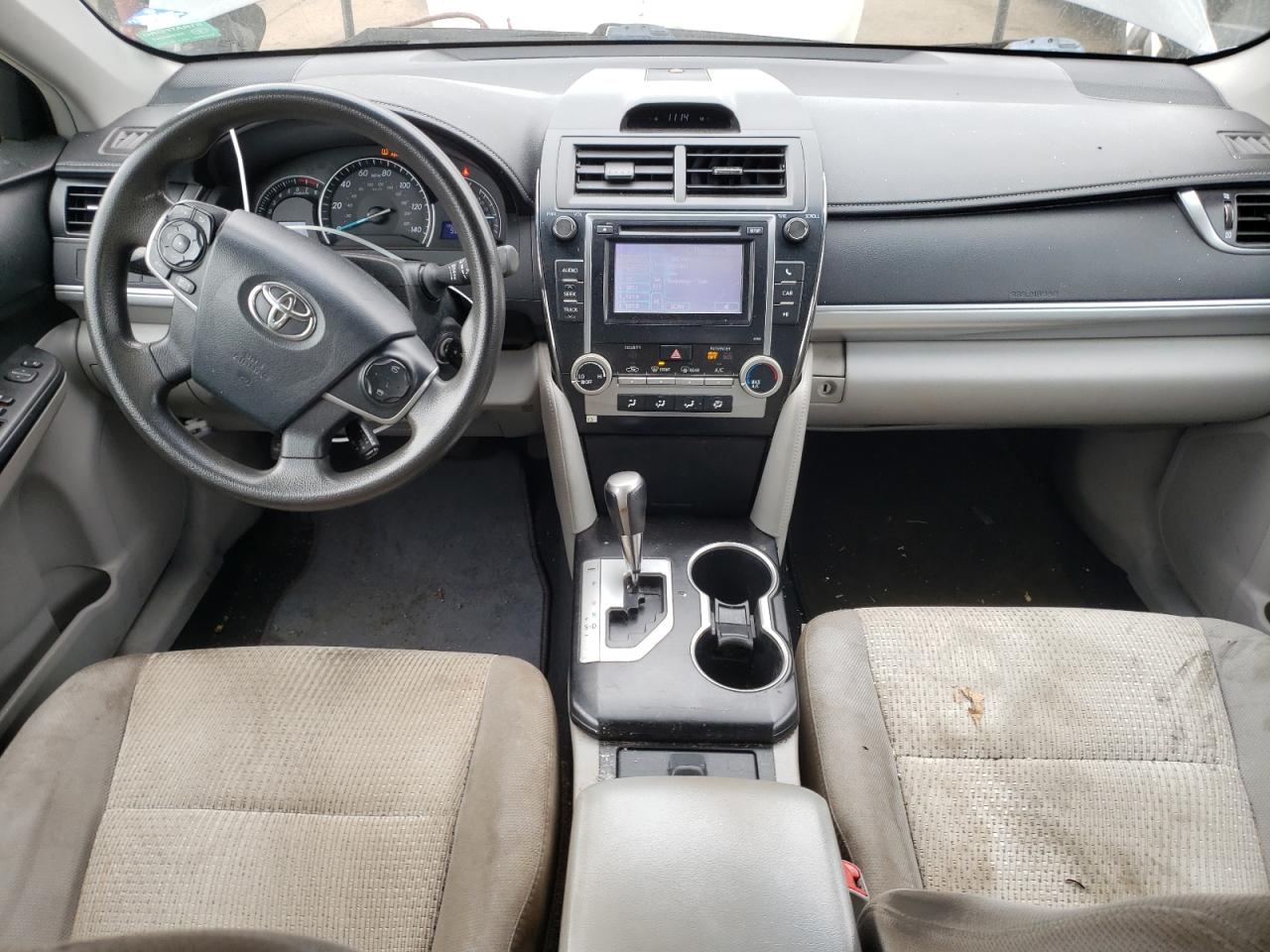 2013 TOYOTA CAMRY L photo 15