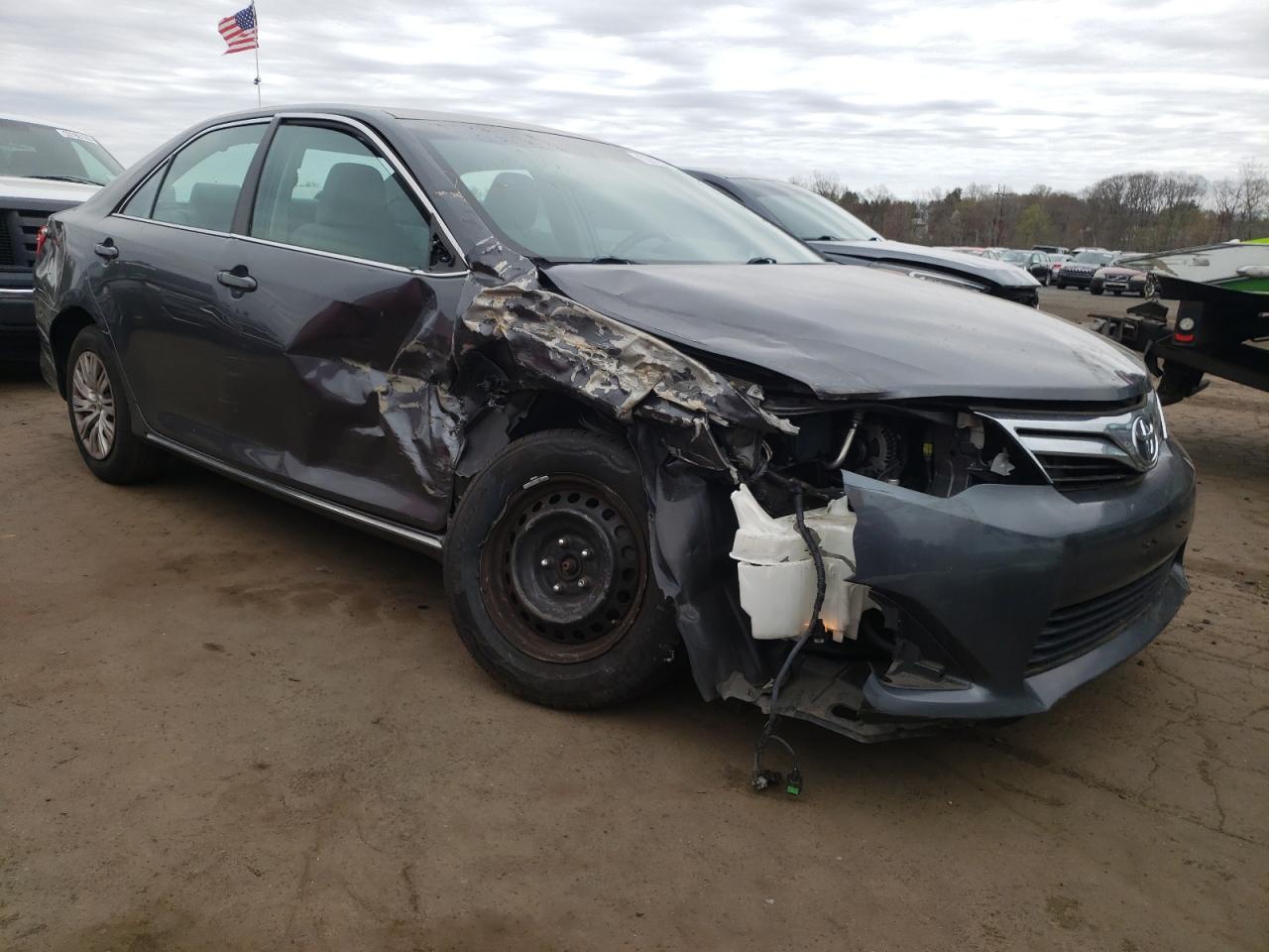 2013 TOYOTA CAMRY L photo 7