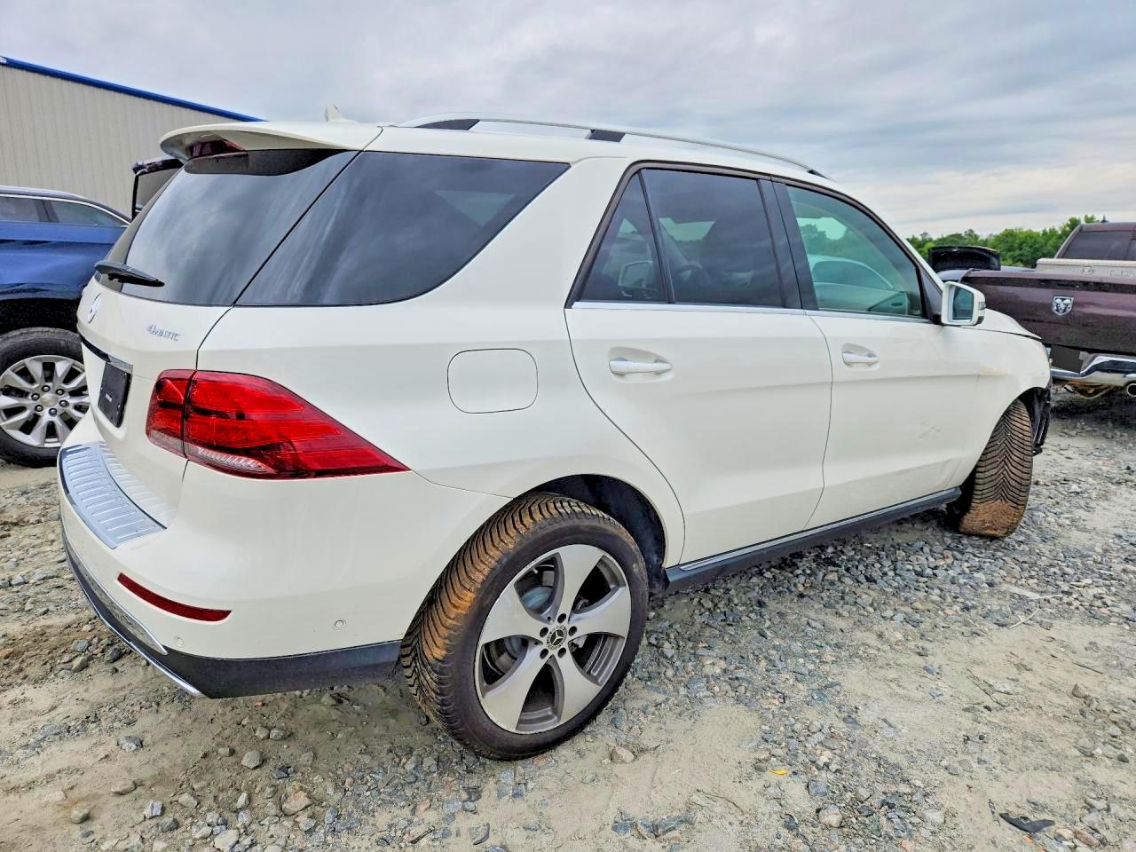 2018 MERCEDES-BENZ GLE 350 4MATIC photo 3
