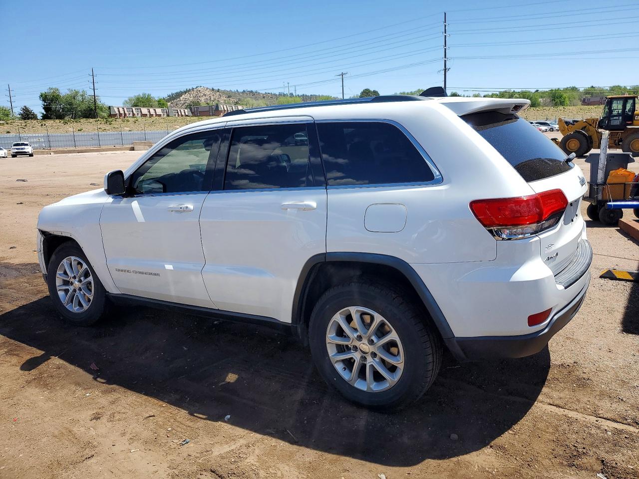 2015 JEEP GRAND CHEROKEE LAREDO photo 3