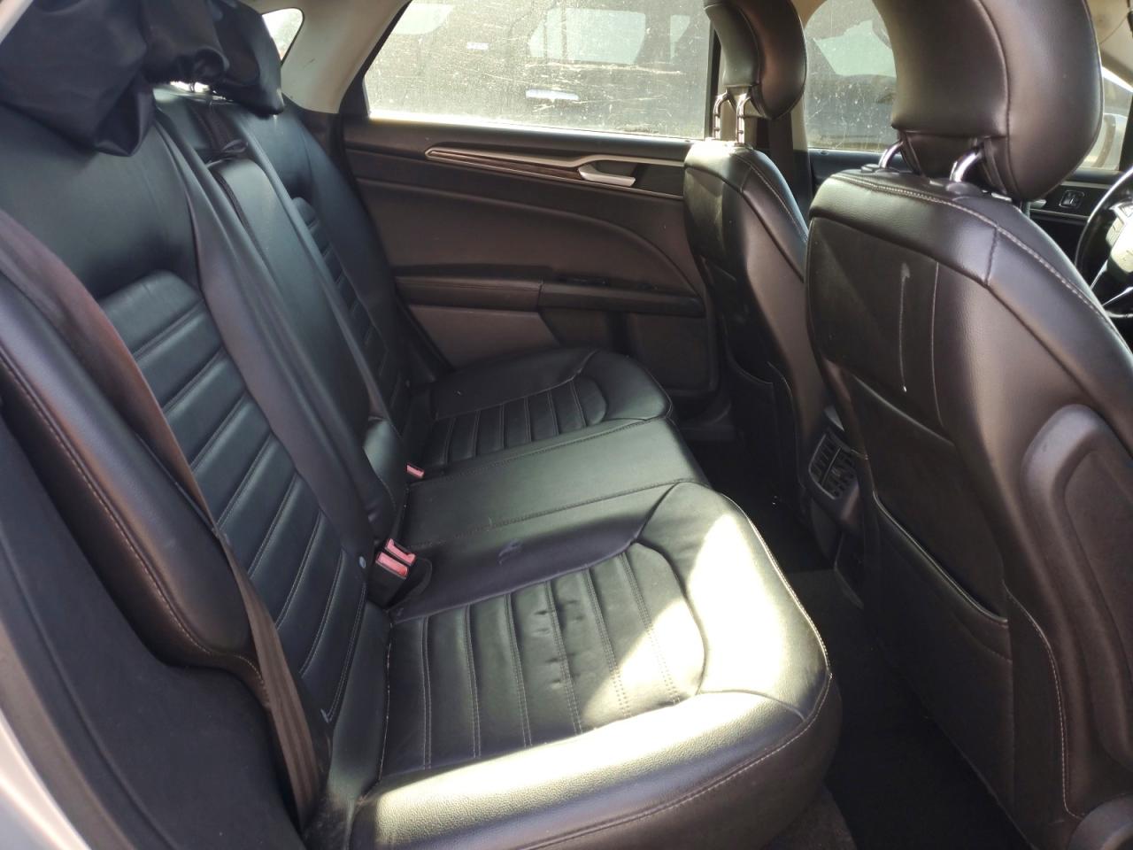 2013 FORD FUSION SE photo 19