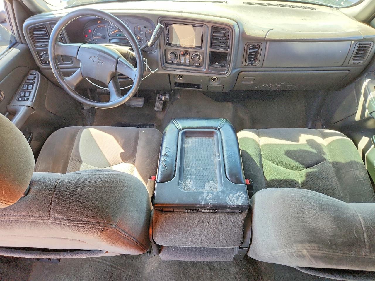 2004 CHEVROLET SILVERADO K2500 HEAVY DUTY photo 8