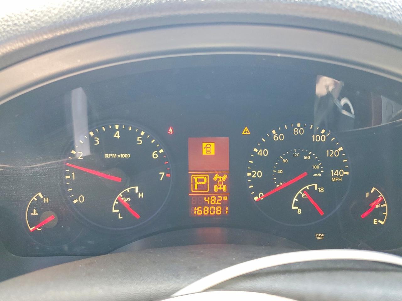 2010 INFINITI QX56 BASE photo 17