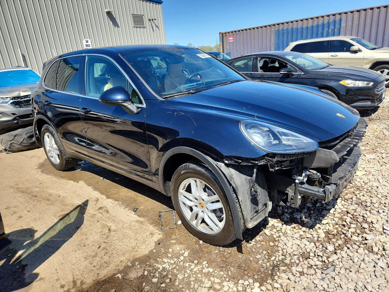 2016 PORSCHE CAYENNE photo 4