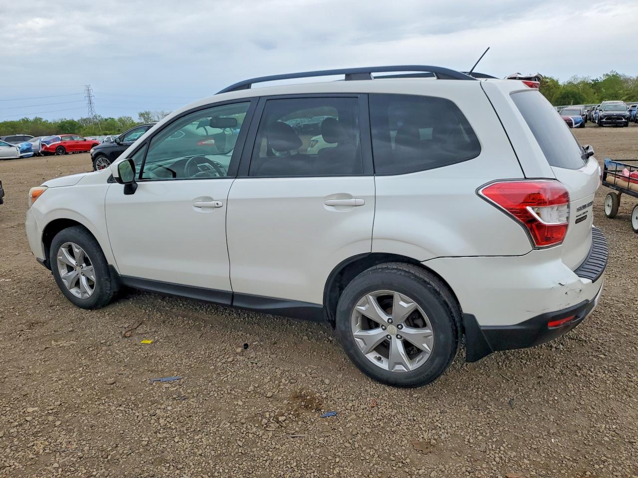 2015 SUBARU FORESTER 2.5I PREMIUM photo 2