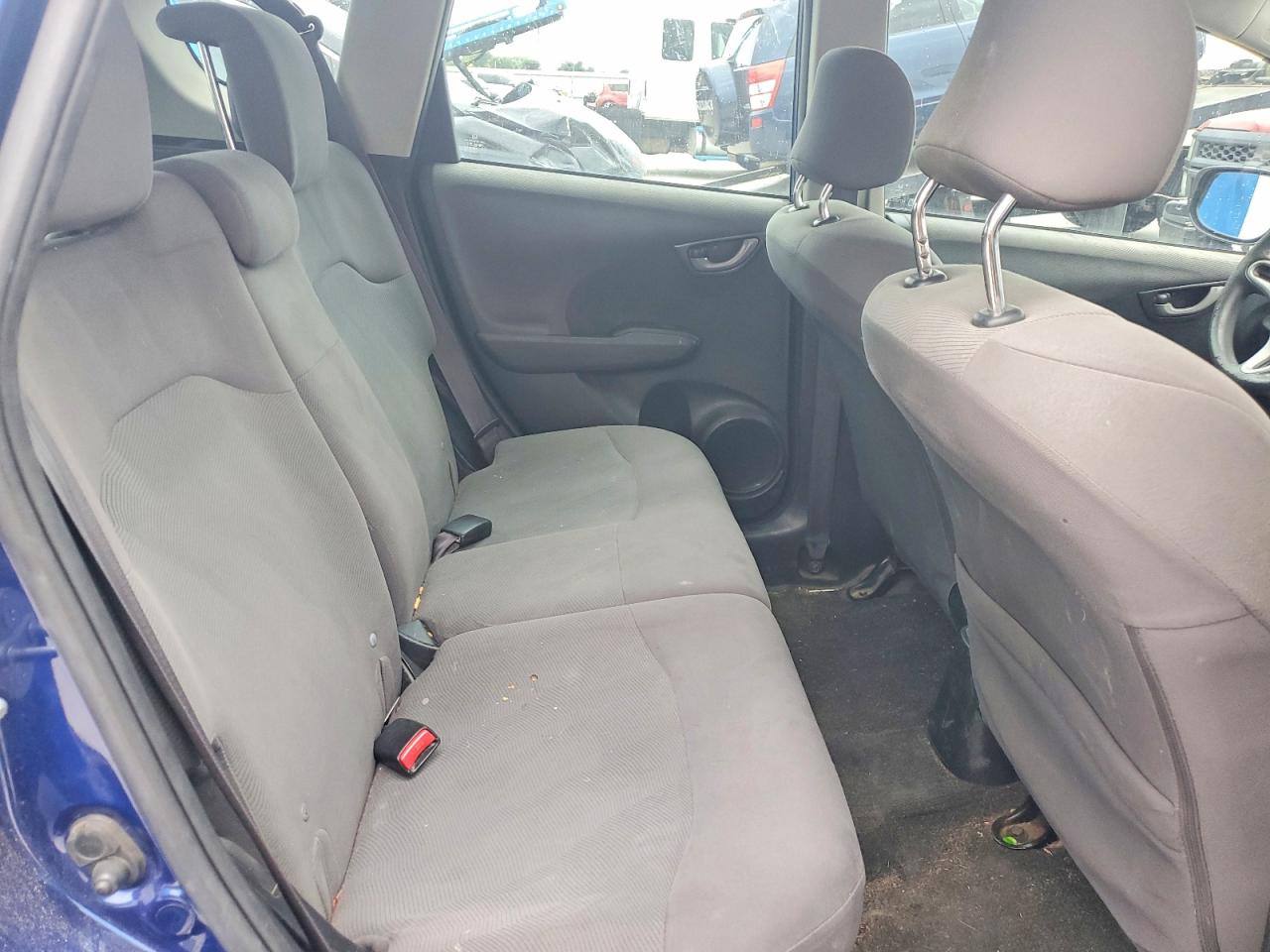 2013 HONDA FIT photo 28