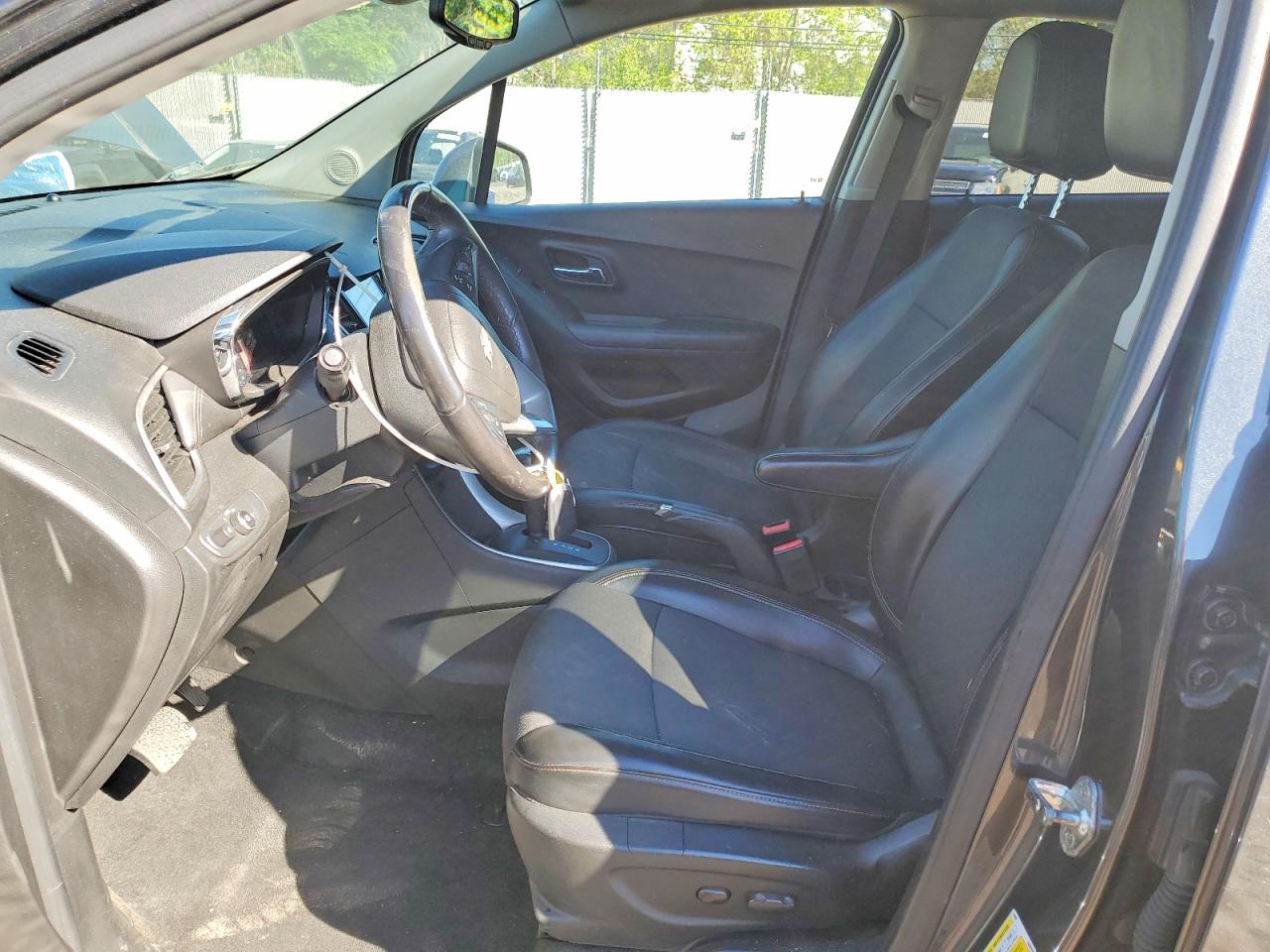 2018 CHEVROLET TRAX 1LT photo 7