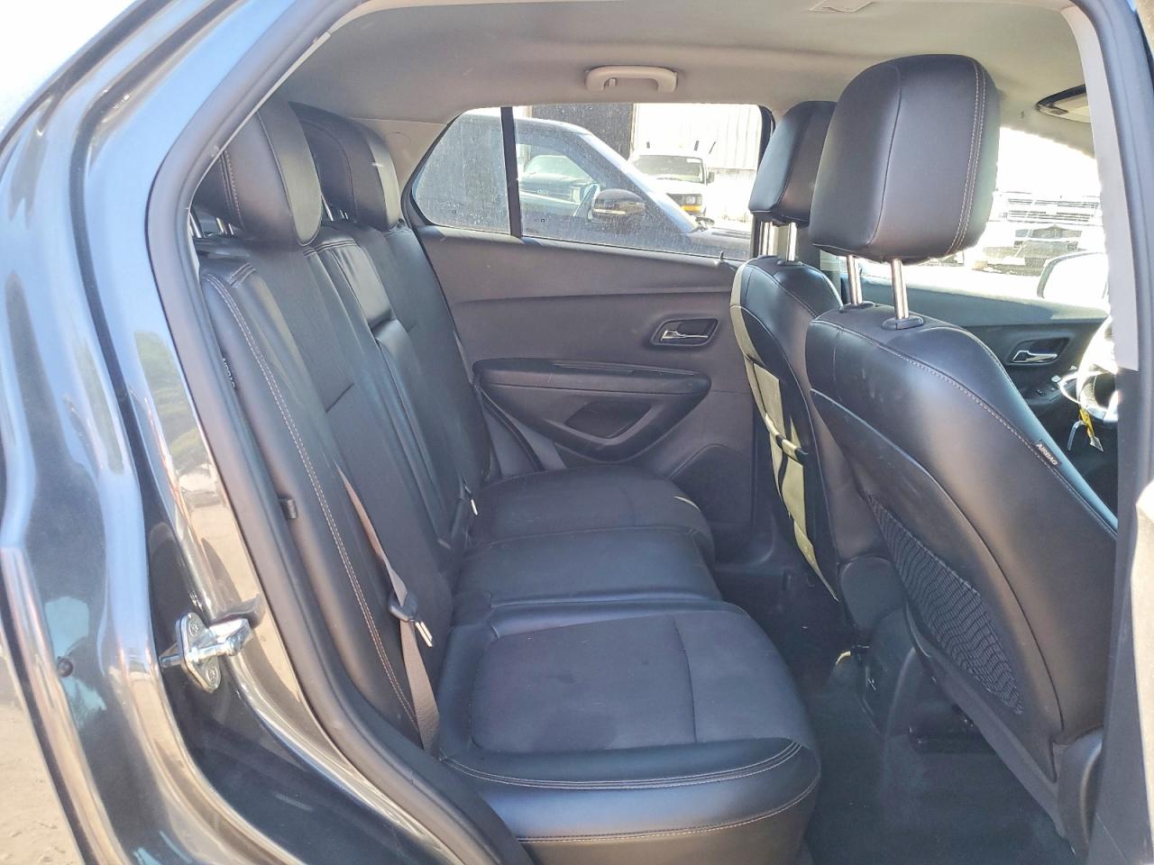 2018 CHEVROLET TRAX 1LT photo 11