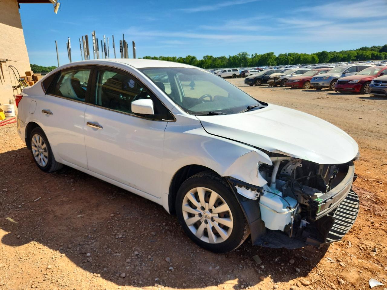 2017 NISSAN SENTRA S photo 4