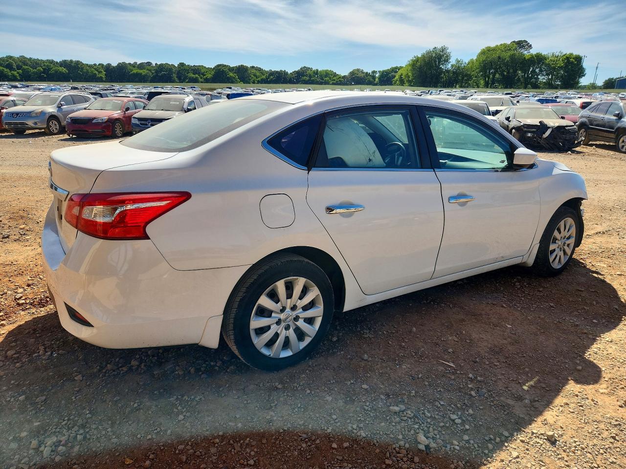 2017 NISSAN SENTRA S photo 3