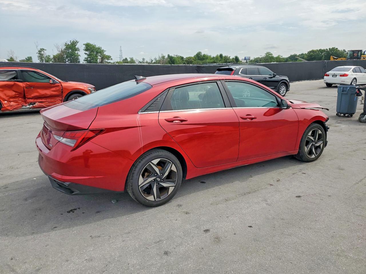 2023 HYUNDAI ELANTRA LIMITED photo 3