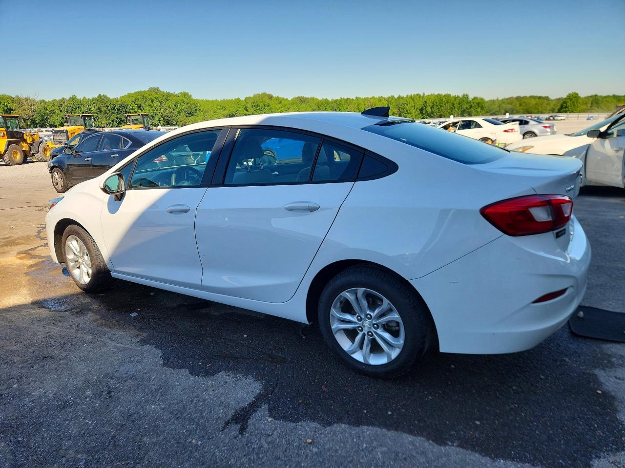 2019 CHEVROLET CRUZE LS photo 3