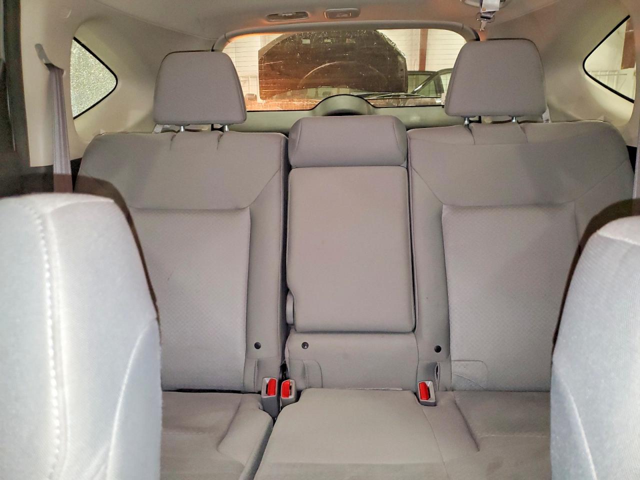 2015 HONDA CR-V LX photo 19